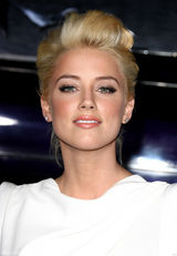 组图：约翰尼-德普绯闻女友艾梅柏-希尔德2012