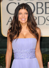 高清组图：菲姬与老公恩爱现身金球奖红毯