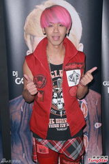 组图：MP魔幻力量香港开唱 赞当地女生有魅力