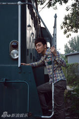 高清组图：胡白即将回归乐坛 华丽转型英伦复古型男