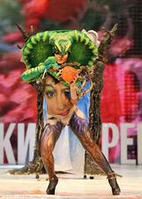 组图：俄罗斯人体彩绘大赛 裸模身姿妖娆