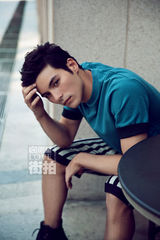 明星爱街拍：凤小岳 混血美男的时尚范儿