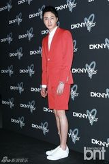 组图：CNBLUE丁一宇池诚等潮装为时尚品牌站台