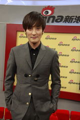 组图：钟汉良安七炫谭维维左岩聊《秘密花园》