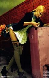 幻灯图集：名模米兰达-可儿学校制服诱惑写真