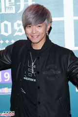 组图：黄鸿升谈前女友感慨 否认杨丞琳乃当事人