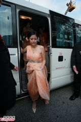 组图：郭晶晶婚礼直击 郭父郭母正装贵气入场