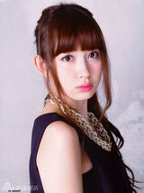 组图：AKB小嶋阳菜内衣诱惑 薄纱遮臀羞涩捧乳