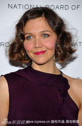 幻灯图：国家评论协会奖晚宴克鲁尼花白胡显男人味