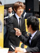 高清图：音乐剧《勇敢的兄弟》发表会 主演集体出席