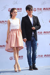 组图：莱昂纳多梁朝伟赵薇等齐聚青岛