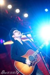 高清：中歌榜红五月音乐节开幕 汪峰压轴掀高潮