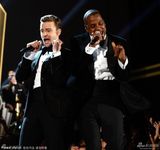 贾斯汀与JZ同台飙歌 新婚妻子与碧昂斯叫好(图)