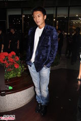 组图：谢霆锋否认介入王菲婚姻传闻