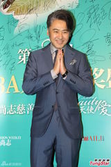 组图：杨怡马国明亮相时尚活动 郑希怡透露婚期