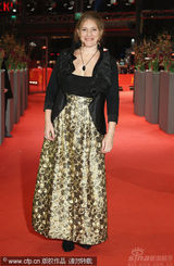 幻灯图集：《谜团》首映 女导演抱宝宝亮相