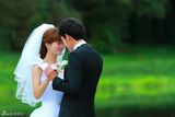 组图：《花非花》曝主演浪漫婚纱照 恩爱默契
