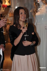 组图：杨紫琼甜蜜秀求婚戒指 桂纶镁欢迎圣诞相约