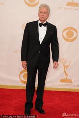 组图：第65届电视艾美奖红毯明星