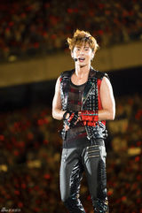 组图：东方神起日本个唱召7.2万观众开创新历史