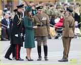 组图：凯特王妃华贵绿裙与威廉王子盛装亮相