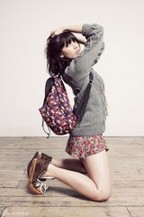 组图：IT Girl黛西-罗易秋季服饰写真秀英伦风