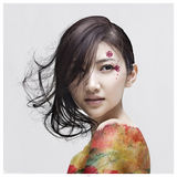 组图：景甜清新自信登杂志封面