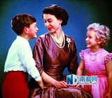 组图：英王室全家福海量旧照 21岁威廉帅气迷人