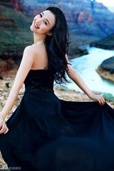 组图：韩雯雯美国大峡谷写真优雅豪放