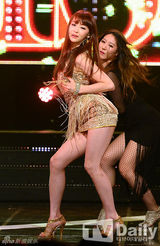 组图：韩团EXO等《MCD》劲舞 SISTAR夺冠