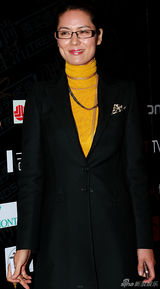 组图：沈傲君马伊琍景甜等出席活动红毯竞艳