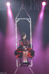 组图：众星齐聚湖南卫视跨年 有温情有意外