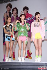 组图：组合Dream Girls劲歌热舞 许愿盼明年开个唱