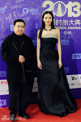 组图：众星冬夜闪耀时尚大典 倪妮甜美梁静霸气