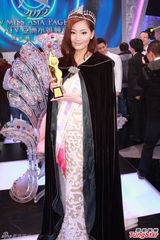 组图：亚姐决赛陈彦蓉爆冷封后 宫雪花透视抢镜