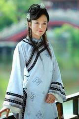 组图：秦岚10年后再续《还珠》缘 饰小燕子母亲