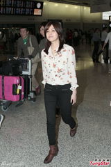 组图：陈妍希访港宣传新碟 避谈绯闻男友古天乐