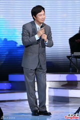 组图：费玉清最终场演唱会 预多陪伴年迈父亲