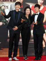 高清图：赵权等出席MBC喜剧《都是我的爱》发表会