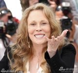 高清组图：《颠倒众生》亮相 海报女星唐纳薇现身