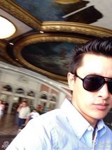 组图：李小璐贾乃亮携女美国度假 奢华房车曝光