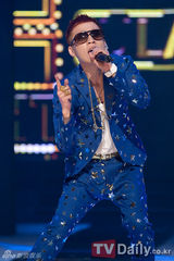 组图：泰蒂徐《M！Countdown》热辣夺冠 Apink回归