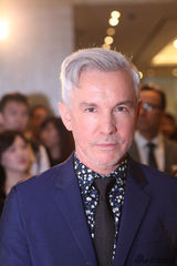 组图：《了不起的盖茨比》中国首映 导演获香吻