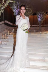 组图：梁靖琪黄敏豪婚宴众星捧场 先忙工作不急造人