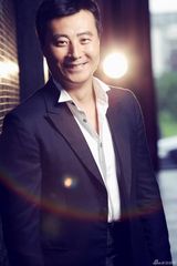 高清组图：任程伟全新写真 温暖笑容显型男本色