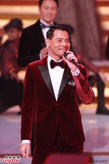 组图：无线45周年台庆群星荟萃 黎耀祥获奖陈豪反串