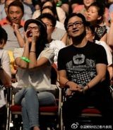 策划：摇滚老炮爱嫩草 大龄文艺男就是这么自信