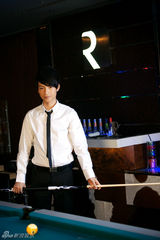 组图：陈楚生拍摄节目宣传片 音乐风云榜独家首播