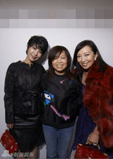 组图： 许茹芸镶钻黑丝面纱巴黎魅影