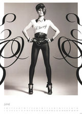 高清组图：谢丽尔-科尔2010年历写真 变身辣妹